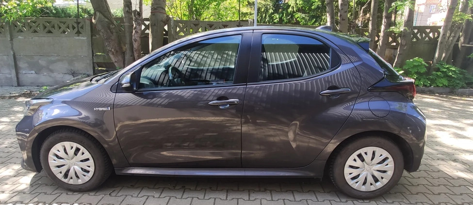 Toyota Yaris cena 71340 przebieg: 42410, rok produkcji 2021 z Chojnów małe 22